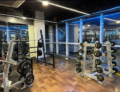 Gold's Gym Hinjawadi ( Bhumkar Chowk )