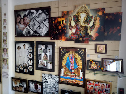 Photo prints & Premium wall photo frame shop in Hinjewadi Pune.