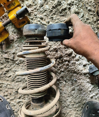 Silver multi car care service point