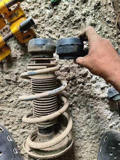 Silver multi car care service point